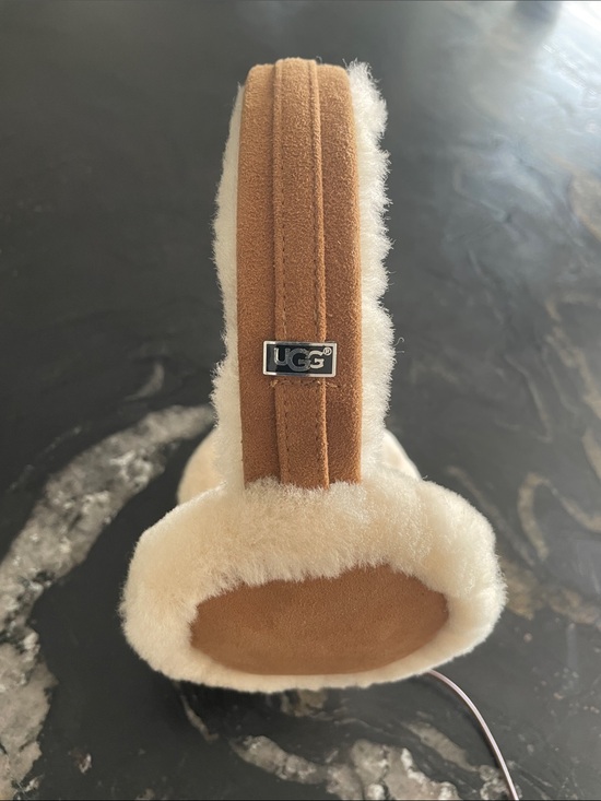 UGG Other - UGG Chestnut and Cream Shearling On-Ear Headphones